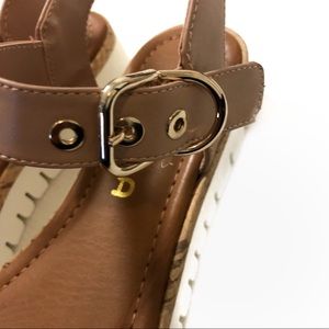 Unisa Shoes - 🆕Unisa Unbrieza Blush Sandals 7.5 Unisa Shoes - 🆕Unisa Unbrieza Blush Sandals 7.5